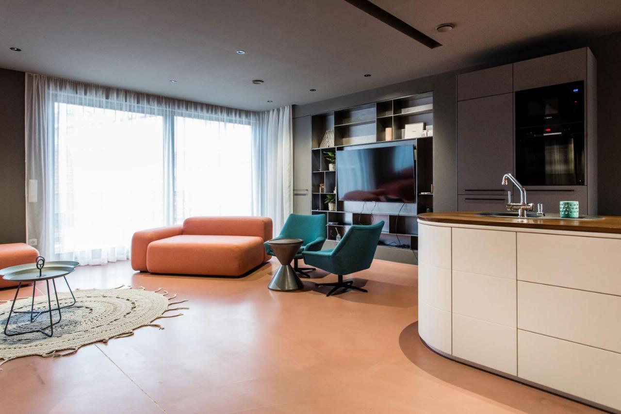 K52 Luxury 4bdrm 4bthrm Apartment *